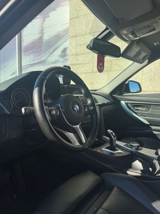 Bmw 320d Sport Line AUT