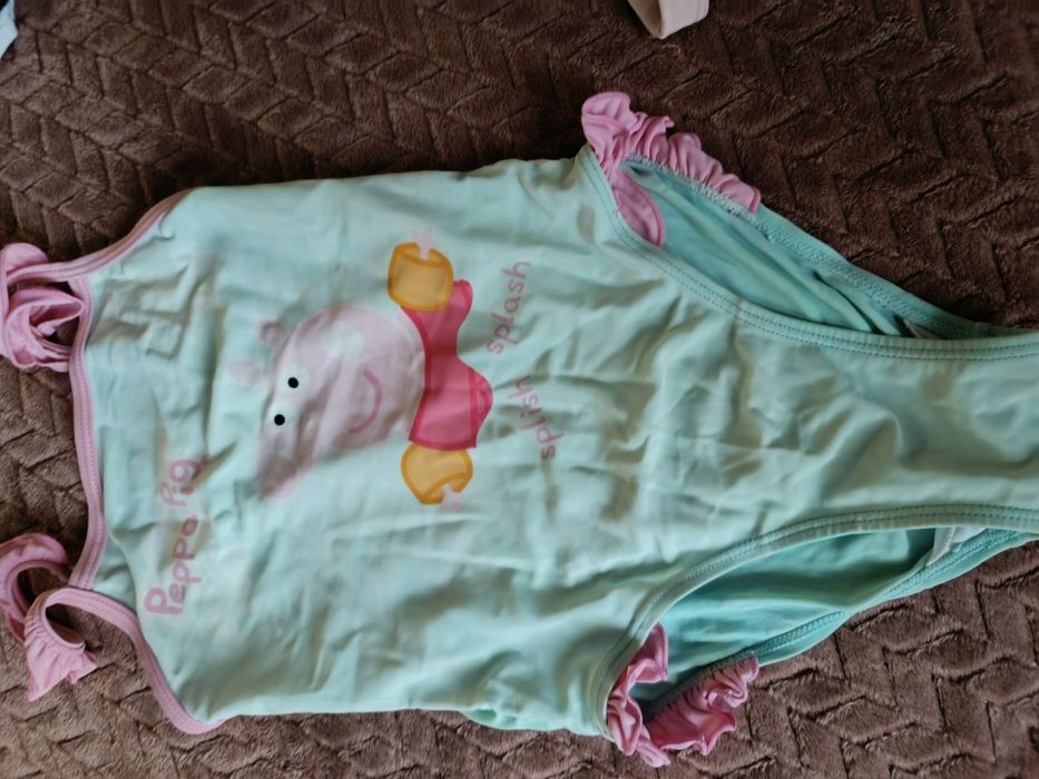 Strój kąpielowy jednoczęściowy świnka Peppa 116