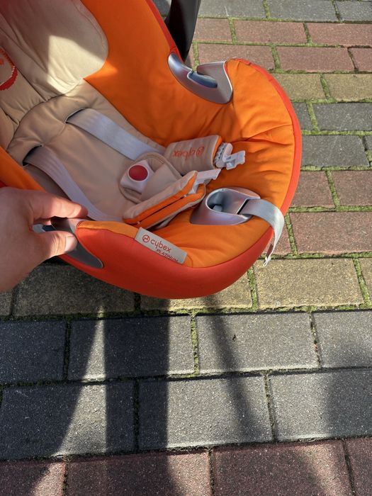 Cybex  aton 5 fotelik dzieciecy /nosidełko