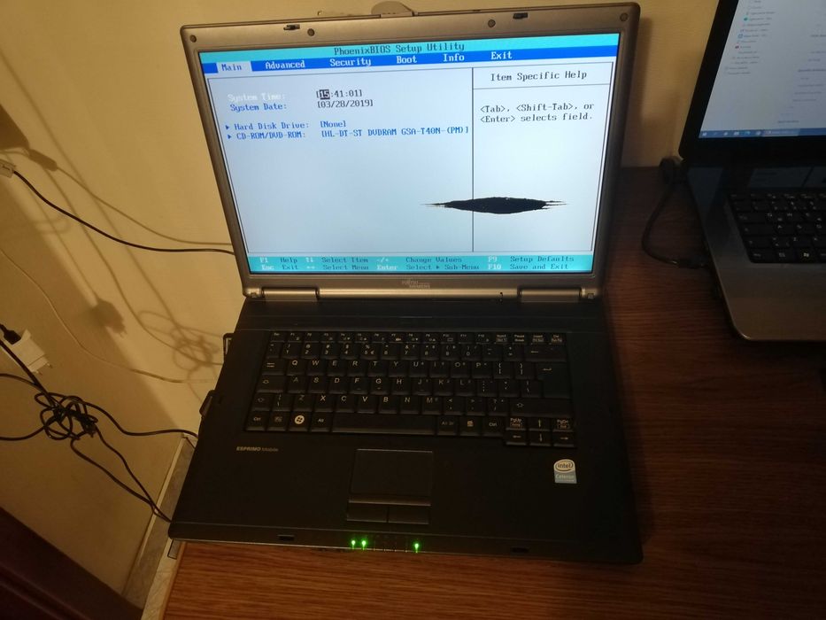 Laptop Fujitsu Esprimo mobile
