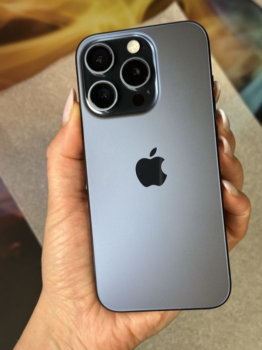 Продам iPhone 15 pro