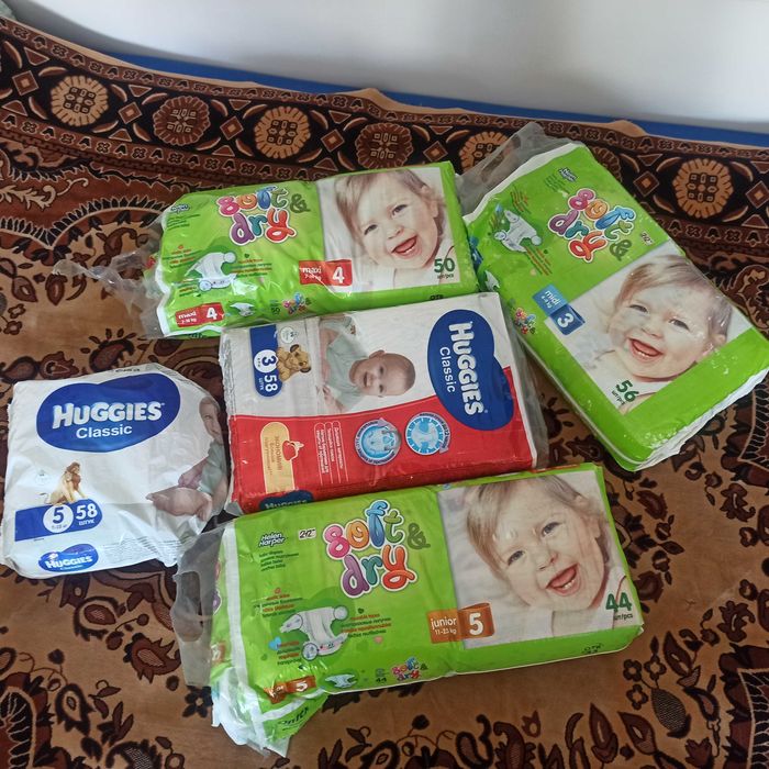 Продам залишки памперсів