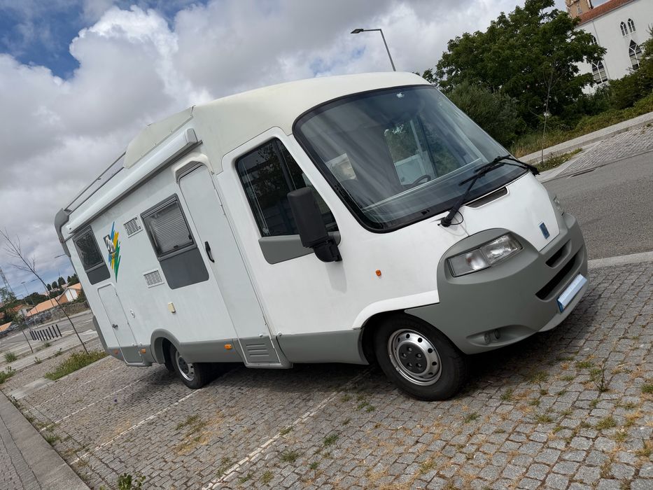 Knaus Travel Liner XXL Motorhome - Integral 2.5 TDi - Fiat Ducato