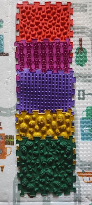 Новий ортопедичний масажний килимок-пазл Ortek