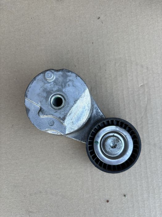 Napinacz paska klinowego Jeep/Dodge/Alfa Romeo 2.0 benzyna turbo