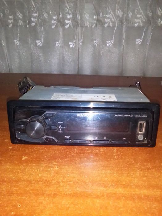 Продам автомагнітолу Kenwood