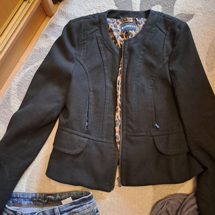 Жакет верхній одяг вкорочене пальто