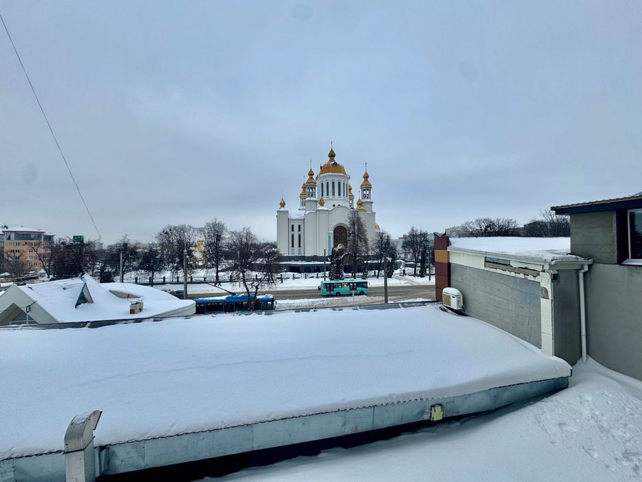 № Продам 3 к квару центр Рівного 3 пов. цегла, утеплена!