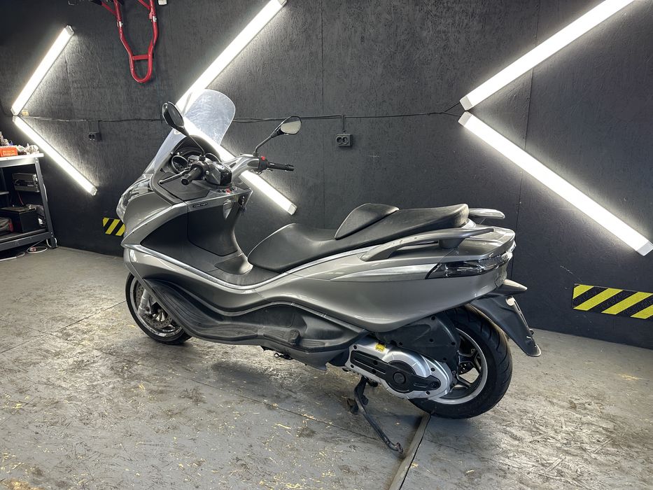 Piaggio X 10 500