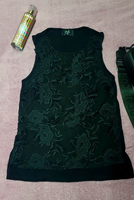 Віддам даром жіночу майку блузу