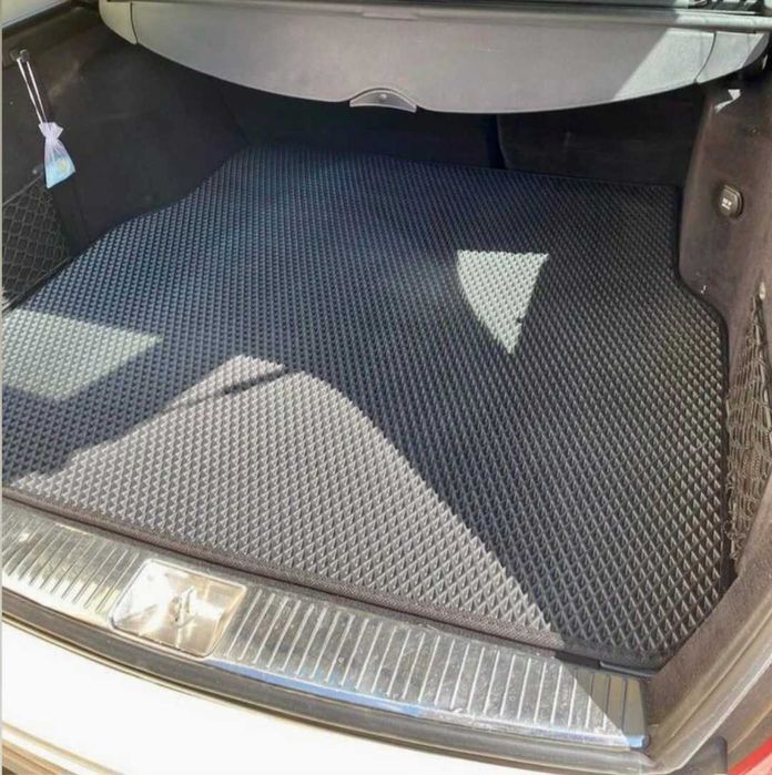 Коврик в багажник Skoda Fabia Octavia Golf Passat Peugeot KIA + ЛОГО