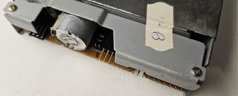 Stacja dyskietek 1,44Mb FDD bez frontu Mitsumi D359T3 Zworki PC