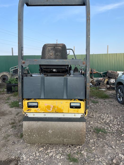 Каток Bomag BV100AD3
