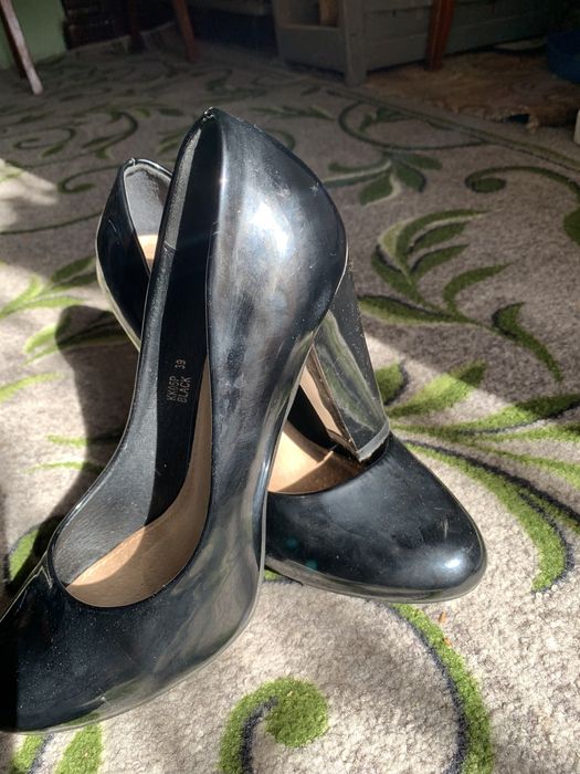 Туфлі в ідеальному стані