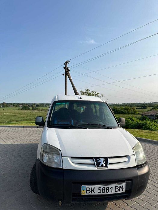 Peugeot Partner 2011 рік 1.6 HDI пасажирський з боковою дверкою