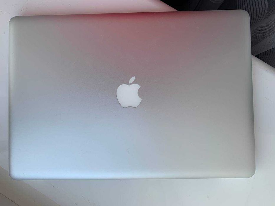 MacBook Pro A1286 Mid 2010/8GB RAM/128GB SSD + 1 TB HDD