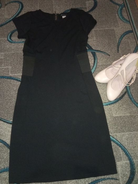 Плаття красиві ,великих розмірів.