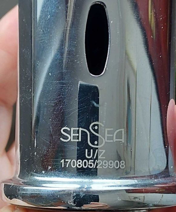 Torneira Sensea Leroy semi nova