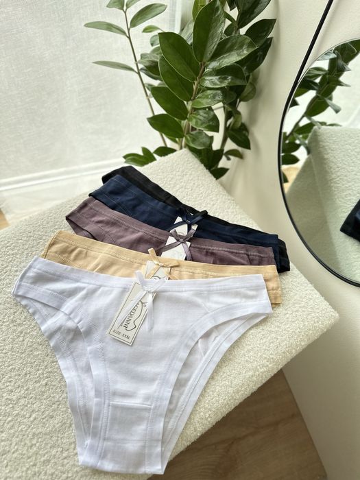 Жіноча білизна в розмірах иа кольорах