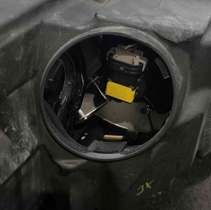 Ótica / Farol Esquerdo 7271357-10 - BMW X6