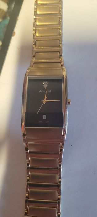 Zegarek Akurist by Citizen werk 1M12