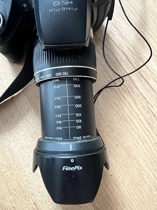 Fujifilm FinePix HS10