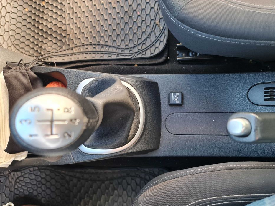 Renaul Clio a GPL/Gasolina