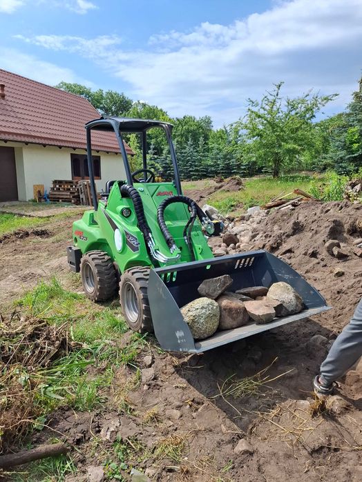 Uslugi mini lładowarki
