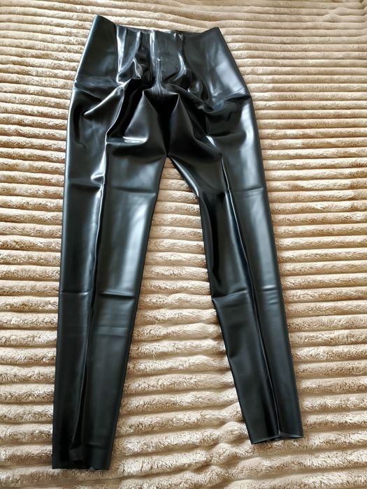 Legginsy latexowe z zamkiem