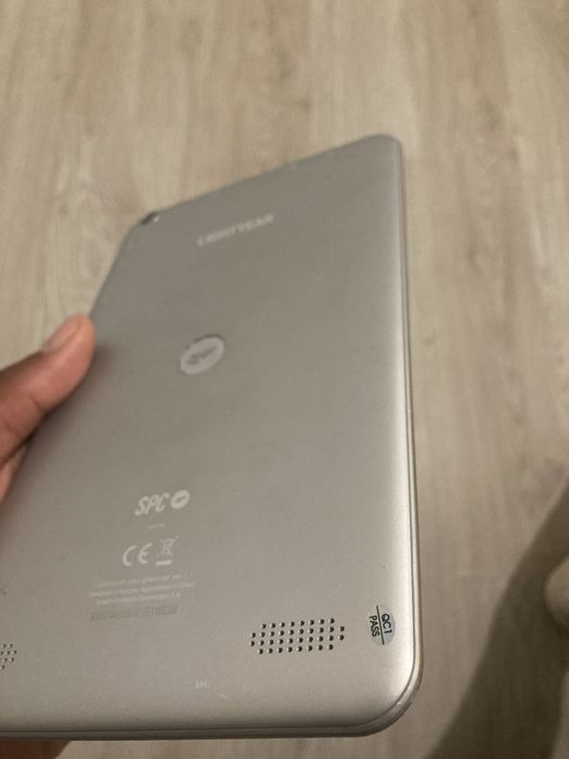 Tablet spc lightyear não liga