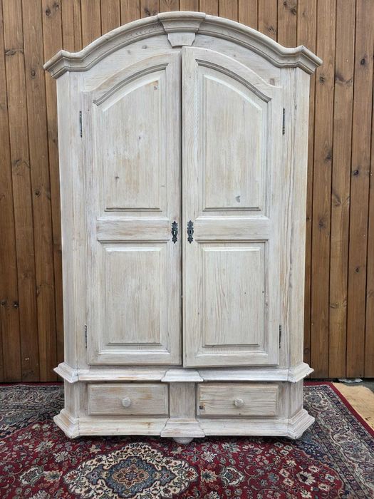 Duża drewniana szafa w stylu klasycznym #2112 Stylowy Węgrów