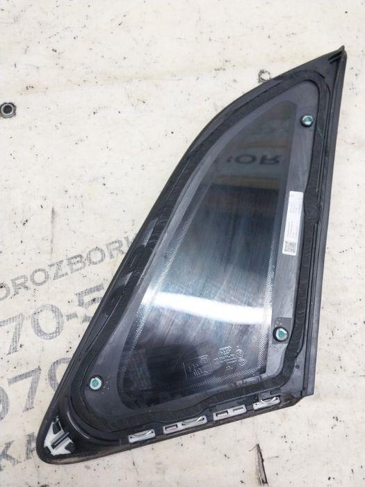 Форточка кузова Audi Q3 2021 Задн. Лев.
