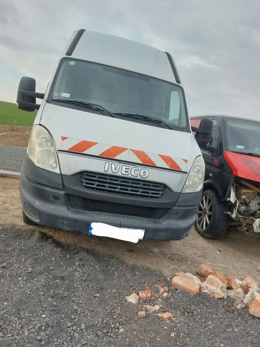 Rama z dokumentami iveco daily rozstaw 3,7m 2012r