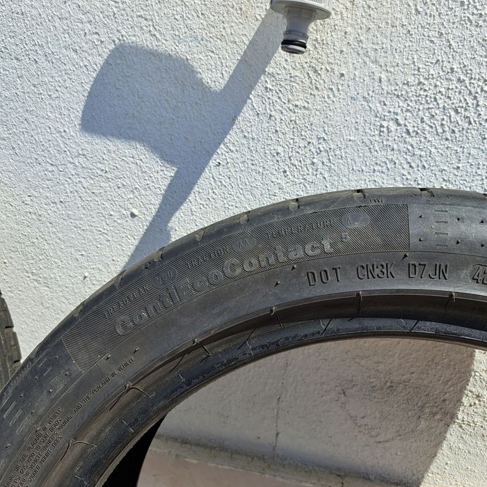 Par de Pneus Continental Eco Contact 5 195/45 84H R16