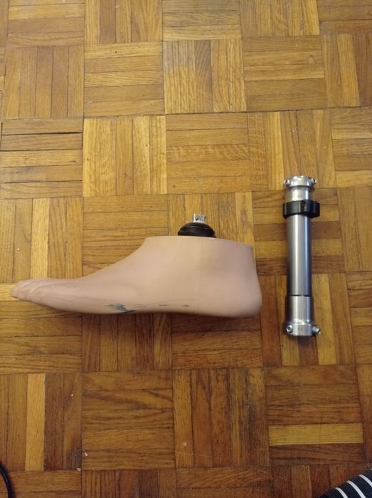 Profesjonalna proteza stopy+pylon