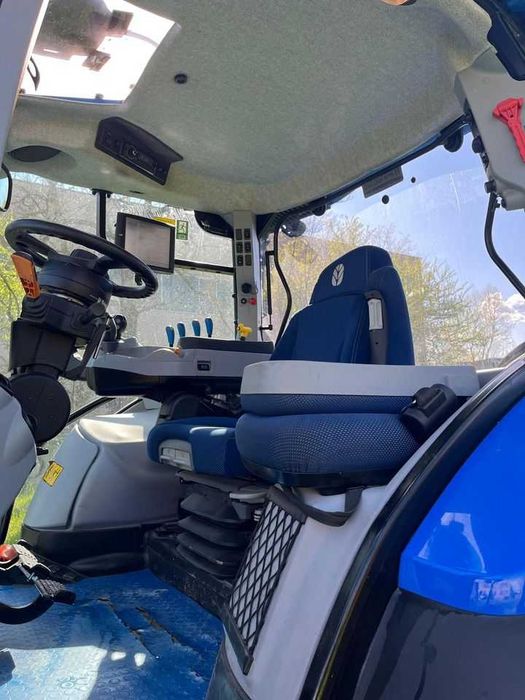 Trator New Holland T6.180 Dynamic Command - COMO NOVO