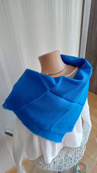 Синя хустина однотон
