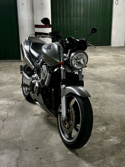 Honda Hornet 900