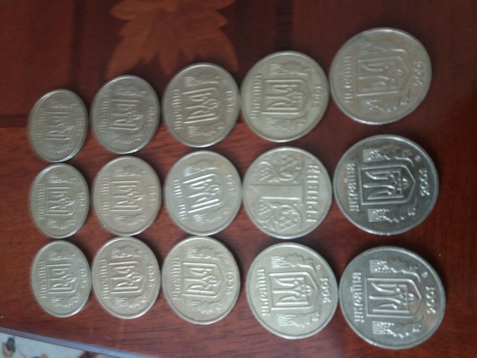 Продам 10грн 2022г ТРО. и 2024ггфото1грн. Украины 1996г, 2004г, юбилей