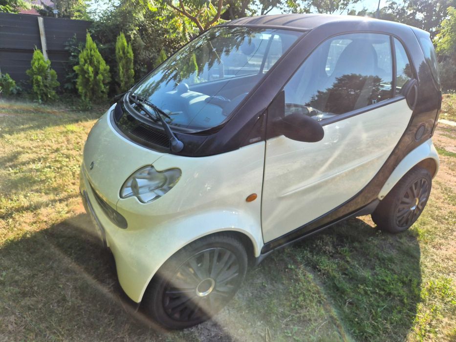 Smart fortwo . 2005