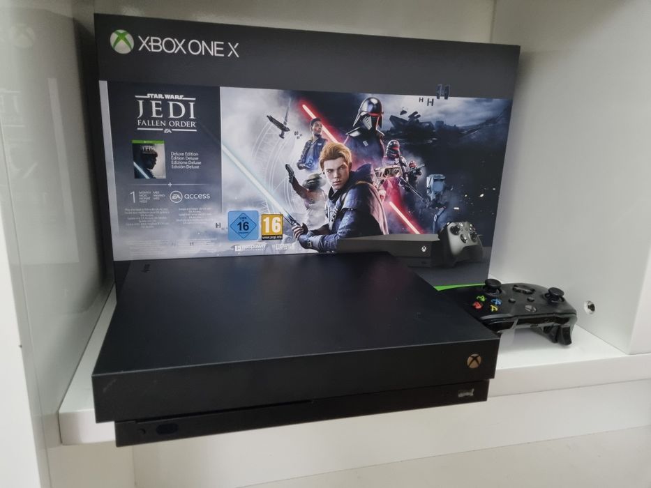 Xbox one X como nova
