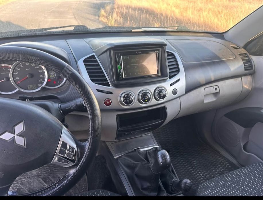 Mitsubishi Strakar L200