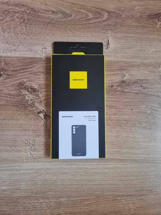 Czarne etui spacecase do samsuna S21+