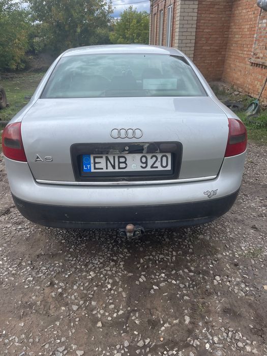 Audi c5.