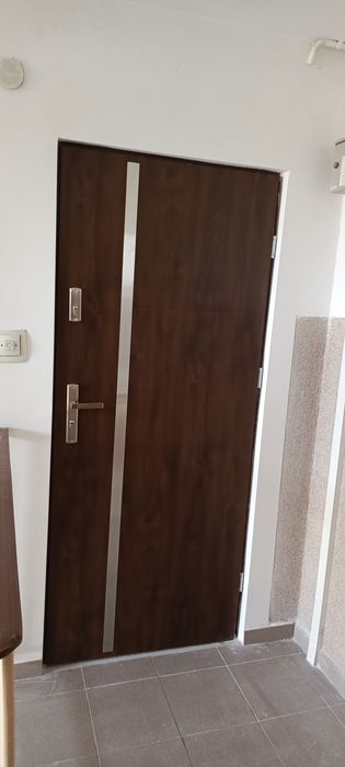 Malowanie, tapety, panele podłogi, zabudowy G-K, drzwi, remont