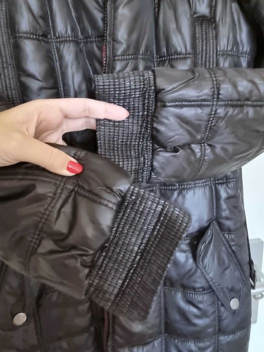 Casaco preto impermeável Mango, tamanho L