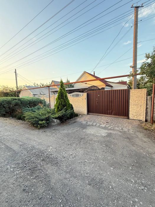 Продам дом Подгородне, 85м2, земли 8 соток