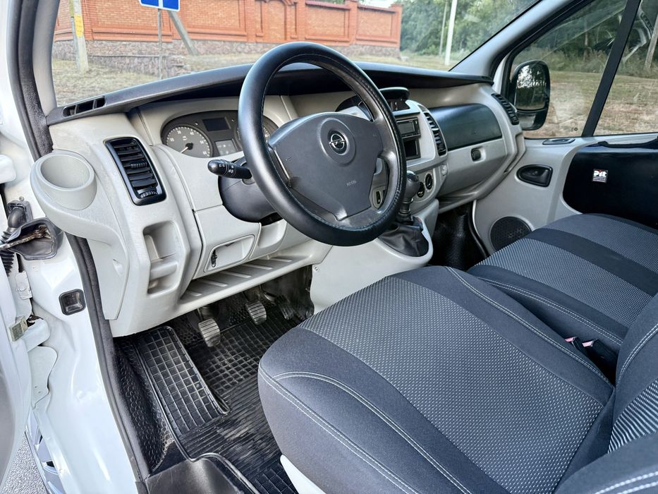 Opel Vivaro 1.9 ПАСАЖИР 9 Місць! Ідеальний Стан Гаражне зберігання 1 ВЛАСНИК!