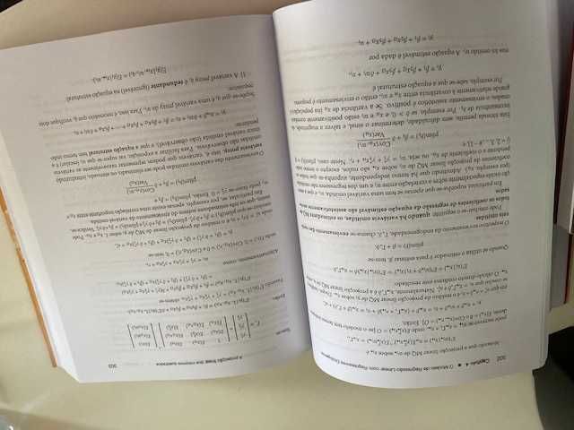 Econometria - Escolar Editora