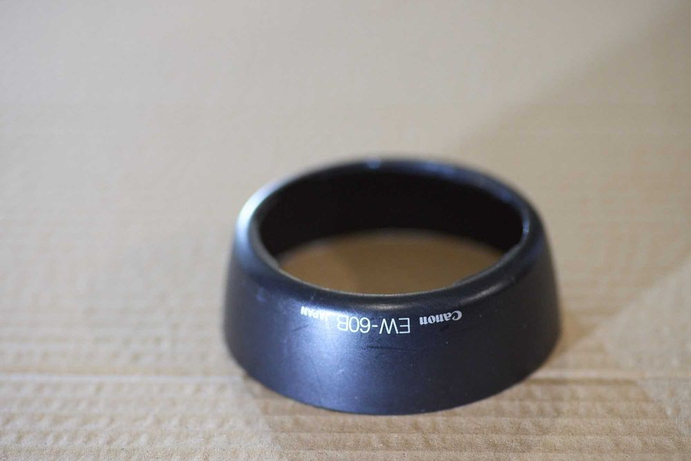 Oryginalna osłona przeciwsłoneczna Canon EW-60C | Made in Japan